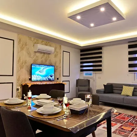 Valiant Apartment *